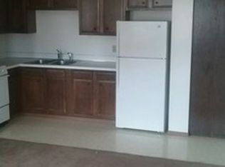 420 6th Ave SE #D25, Stanley, ND 58784