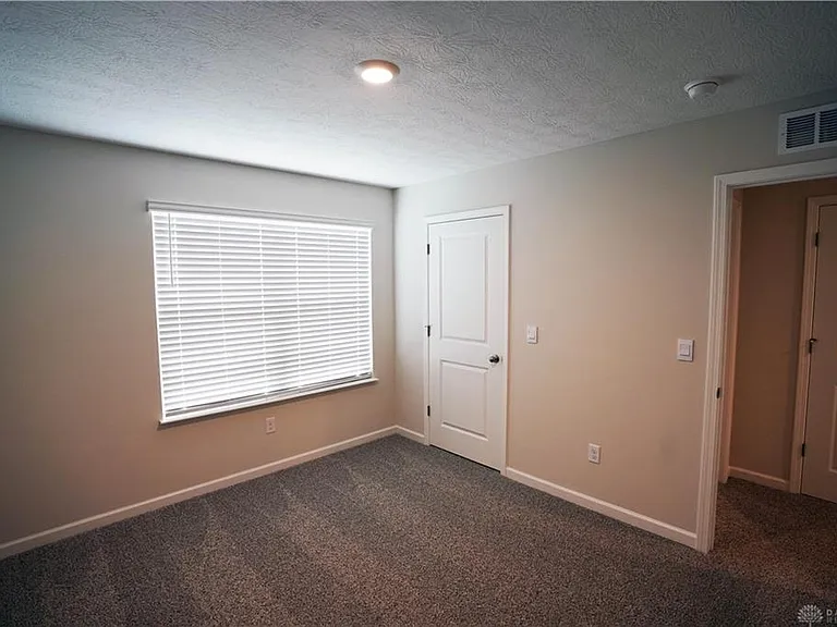 1512 Hawkshead St — Photo 15