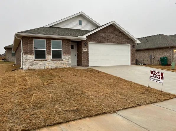 2051 Wildflower Dr, Centerton, AR 72719