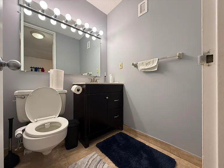 7004 Boulevard East #29D — Photo 24