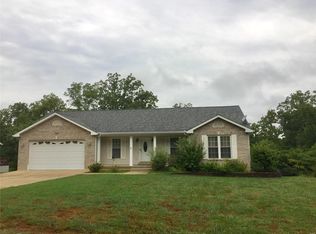 306 Constitution Ave, De Soto, MO 63020