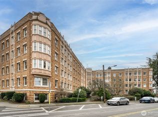 5810 Cowen Place NE #301, Seattle, WA
