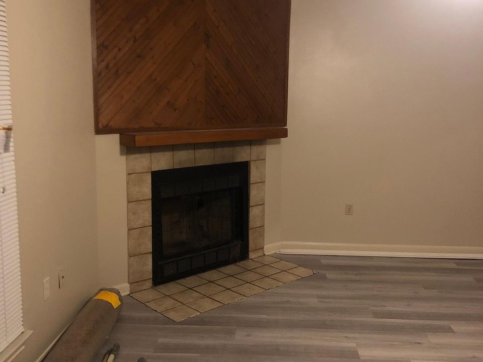 2nd image of 255 Bracewell Dr APT A