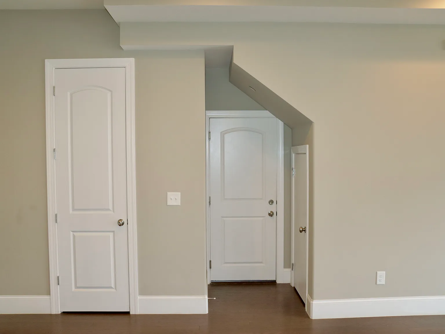 3 bed, 2.5 bath, 1306 sqft, $1,995 — Photo 4