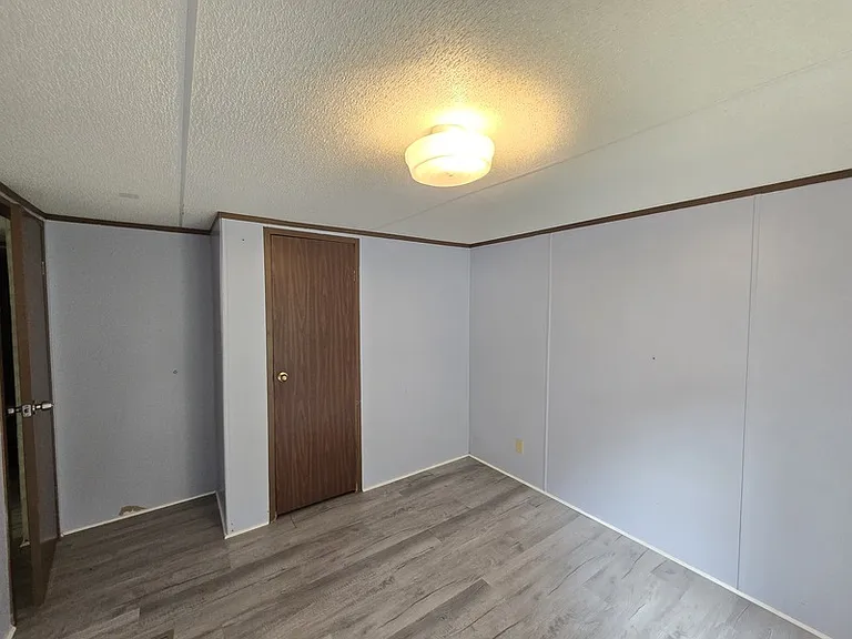 310 Old Horton Rd S #E — Photo 16
