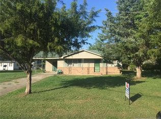 106 Thurlow St, Red Springs, NC 28377