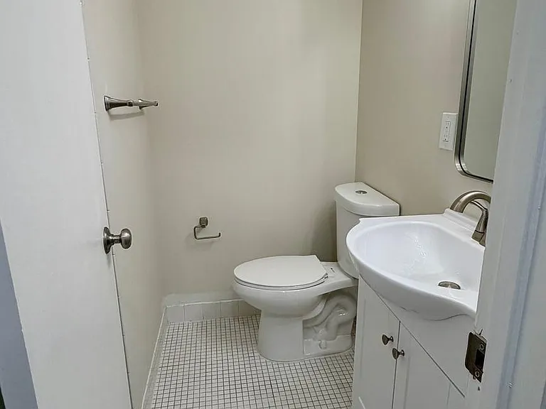 9506 Miranda Ct — Photo 20