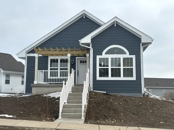 49 Windflower Cir, Mount Horeb, WI 53572