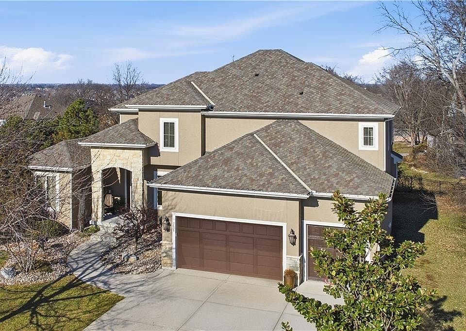 2628 W 162nd Ter, Overland Park, KS 66085 | Zillow