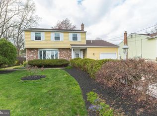 208 Somerdale Rd, Voorhees, NJ 08043