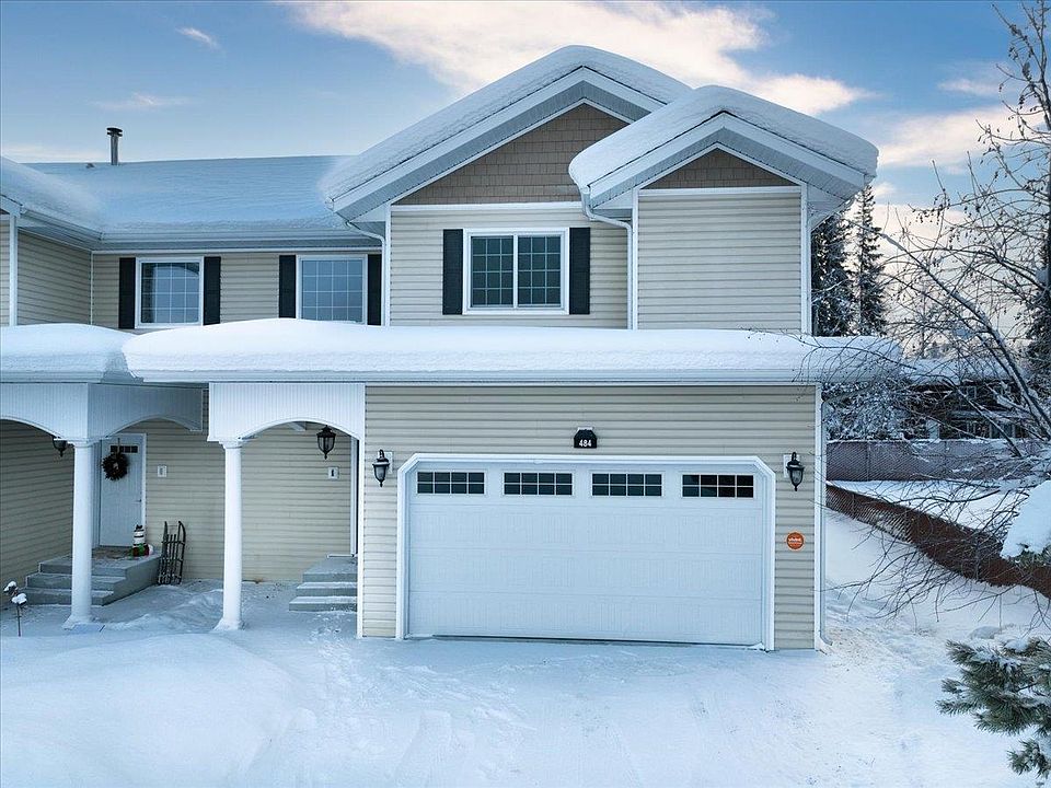 1st image of 484 W Pointe Cir