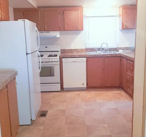 3391 Mountain View Park — Photo 3