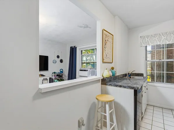 56-05 31st Avenue image 7 of 16