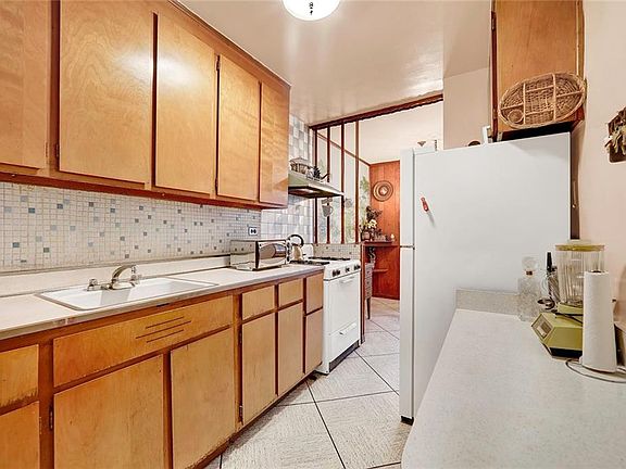 5th image of 458 Neptune Ave APT 4L