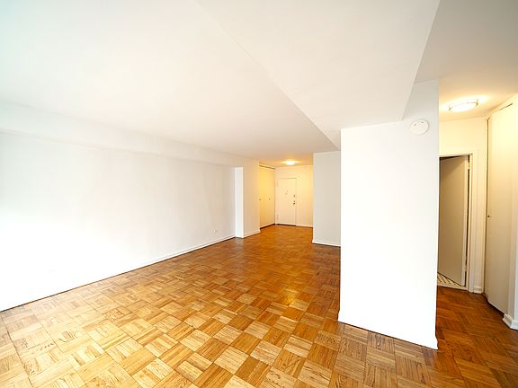5th image of 125 E 87th St APT 10F