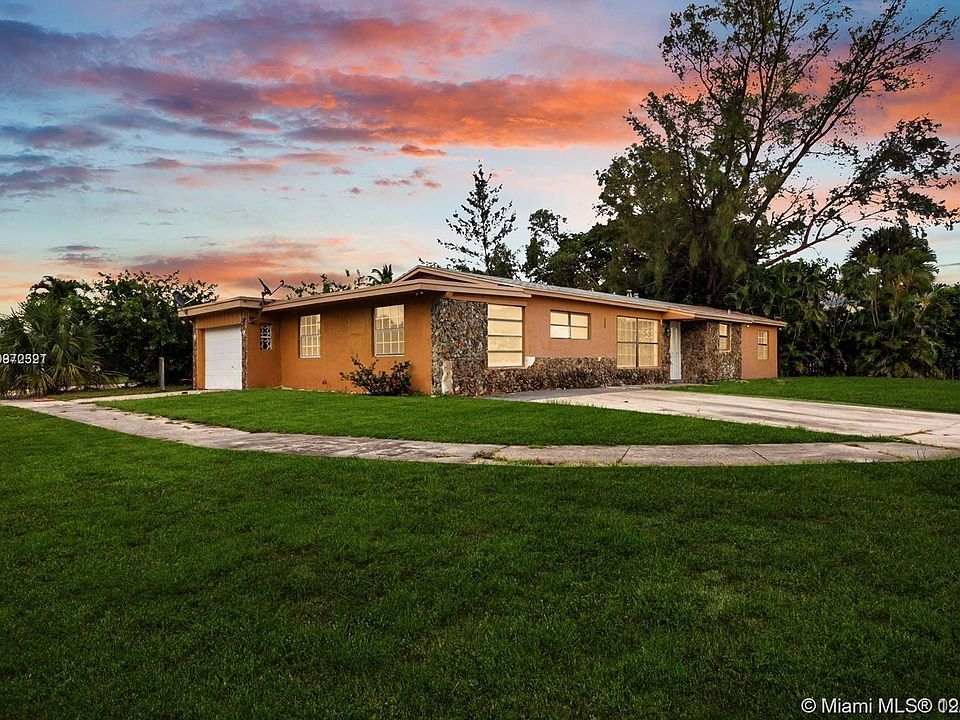 1st image of 320 NW 4th Ave #0