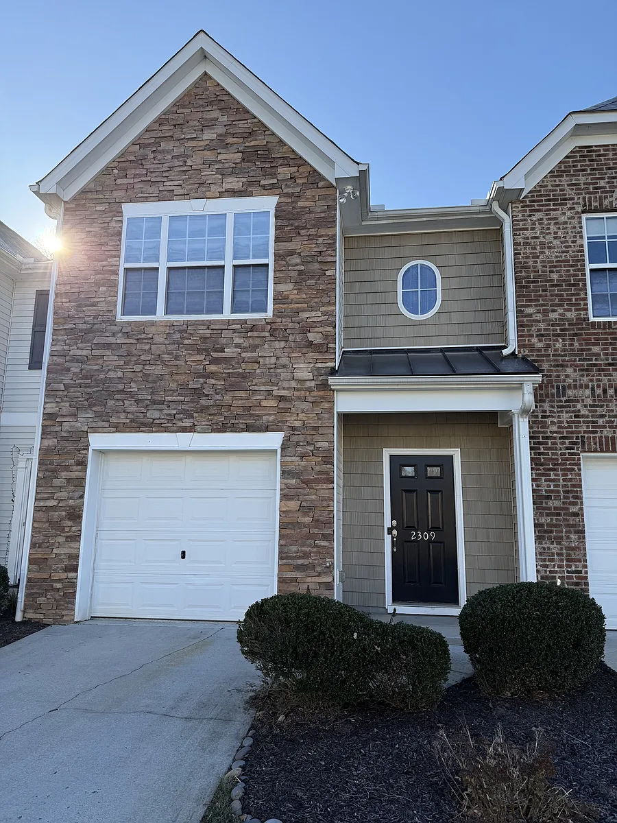 Photo 1 of 12 - 2309 Hartfield Cir #1 - Winston Salem, NC Primary Photo - 2309 Hartfield Cir #1