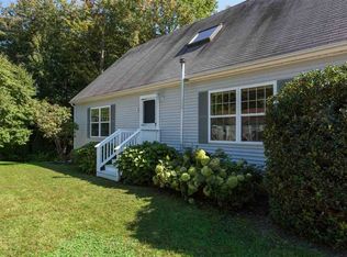 22 Bobcat Ln, Berwick, ME 03901