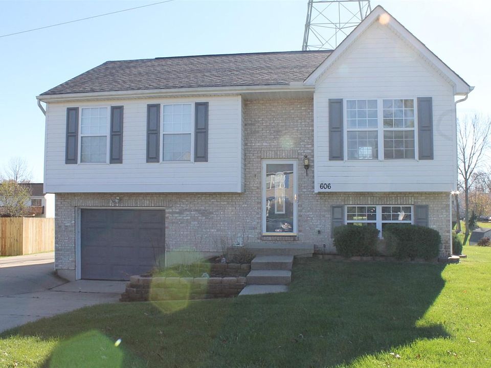 1st image of 606 Brookwood Dr