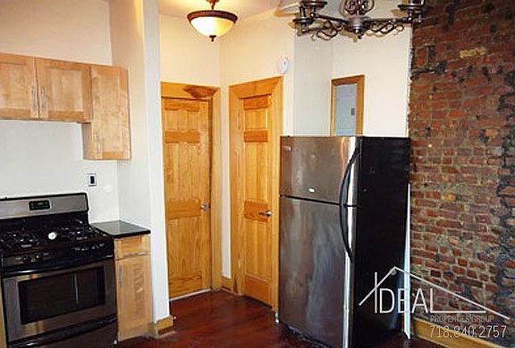 4th image of 143 Lexington Ave APT 2