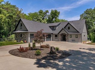 632 Riverside Ave S, Sartell, MN 56377