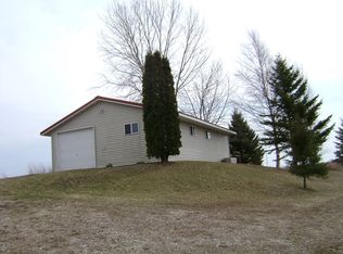 E5121 Lovers Ln, Kewaunee, WI 54216