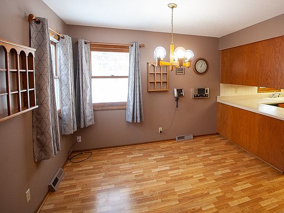 3rd image of 1029 21st St