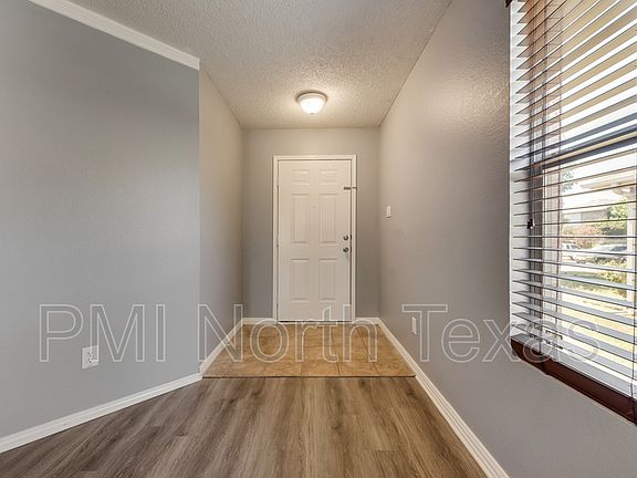 5th image of 4216 Boxwood Dr