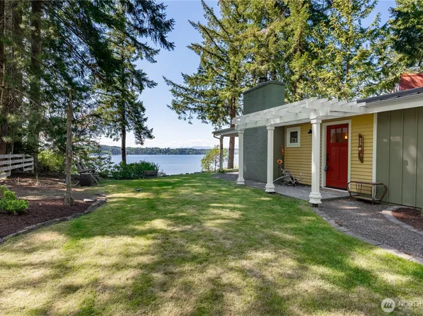 924 W Herron Boulevard NW, Lakebay, WA 98349