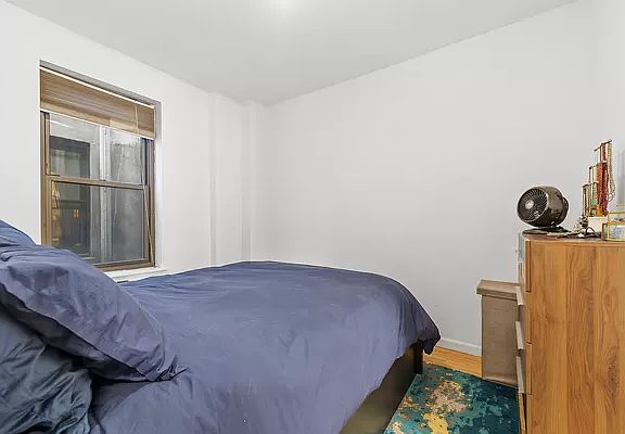 4th image of 160 E 91st St APT 3K