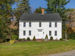 373 Newton Rd, Woodbridge, CT 06525