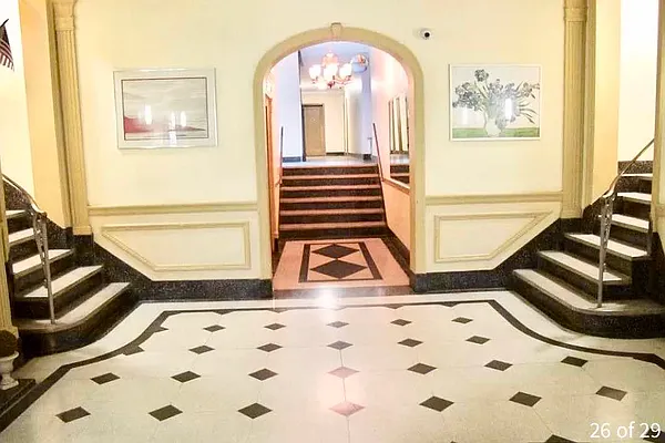 Rented by RealTegrity NY LLC | media 17