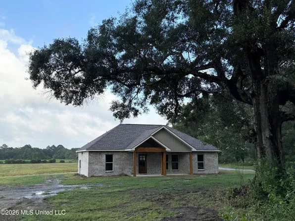 25160 Yellow Bluff Rd, Lucedale, MS 39452