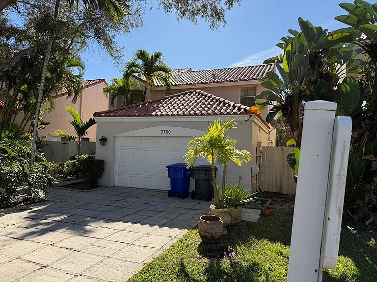 3780 Amalfi Dr #3780 — Photo 15