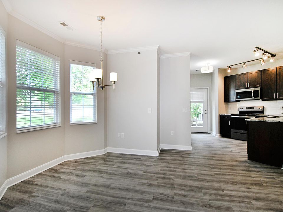 2nd image of 440 Spaulding Hills Dr SE #103