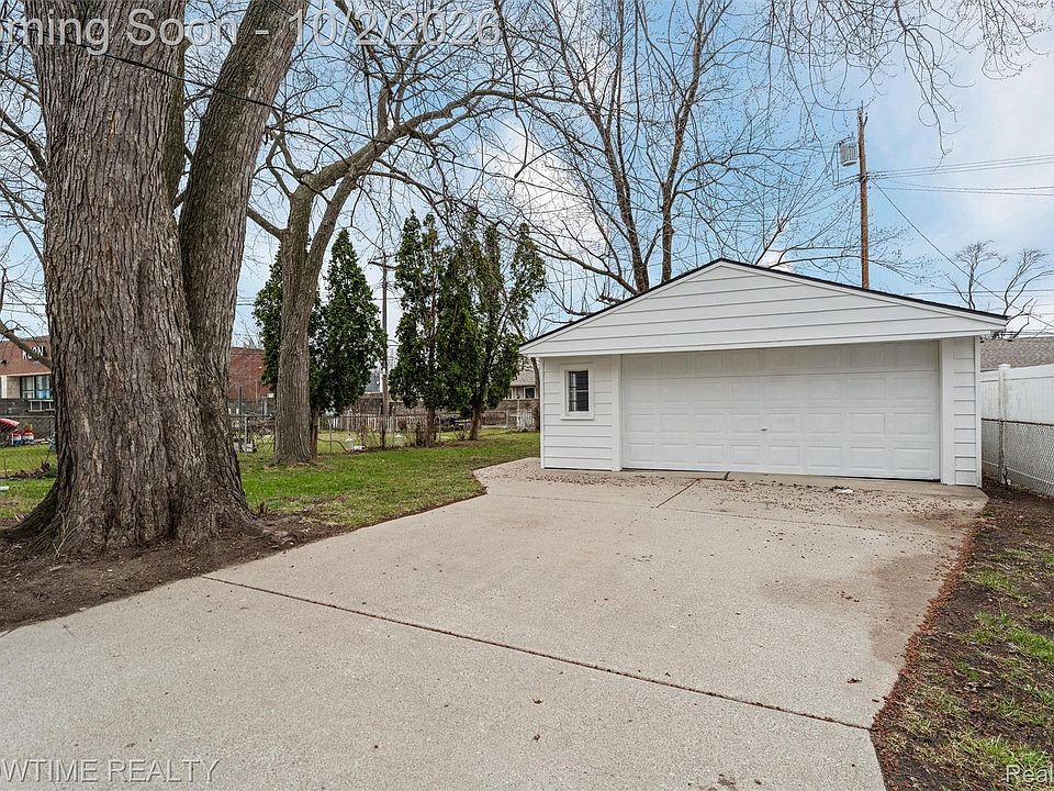 769 Coolidge Ave, photo 21