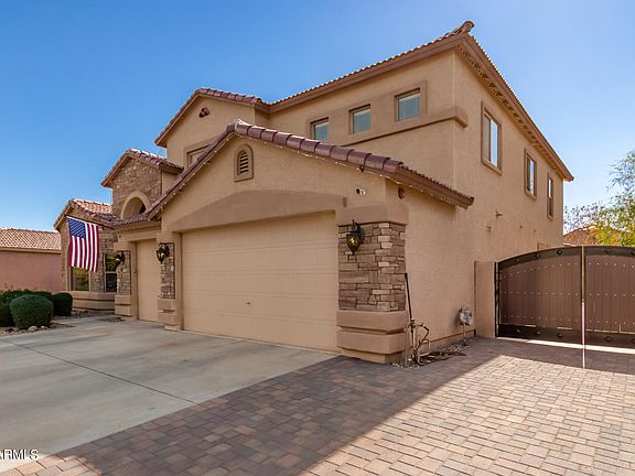3rd image of 15047 W SELLS Drive