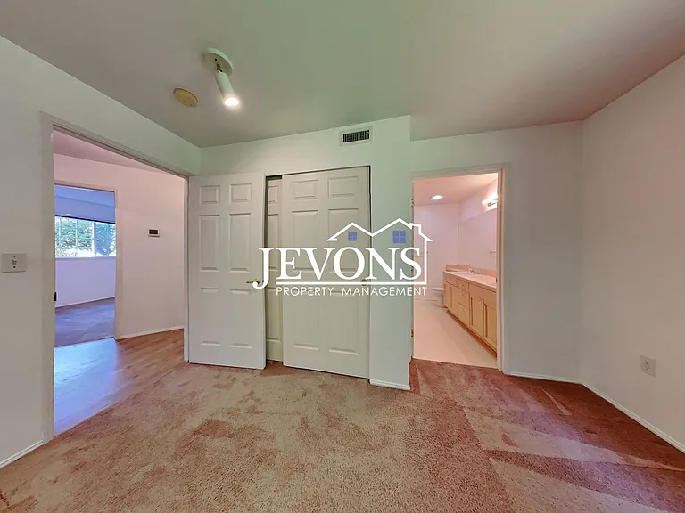 25235 SE Klahanie Blvd #P102 — Photo 15