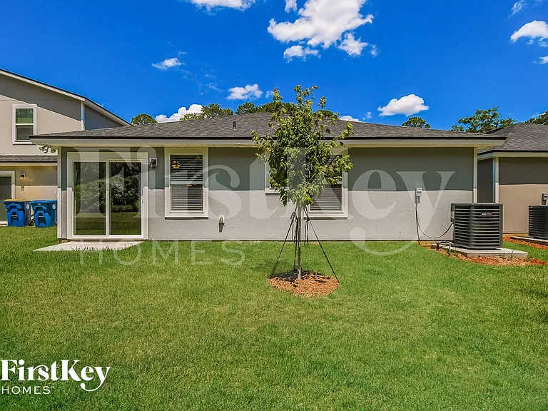 11224 Margarets Landing Pl — Photo 15