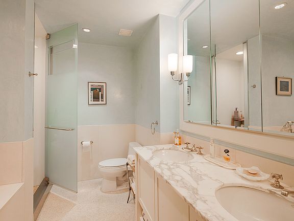4th image of 416 Washington St APT 3K