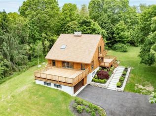 21 Kelley Cir, Poughkeepsie, NY 12601