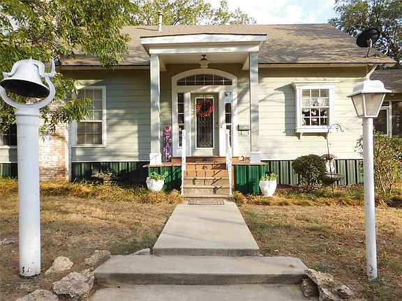 3rd image of 707 N Magnolia Ave