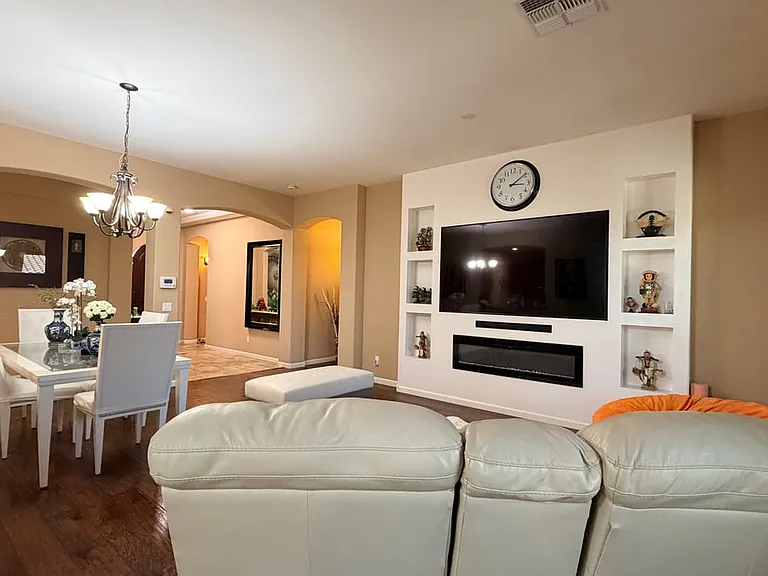 1518 E Hazel Dr — Photo 9