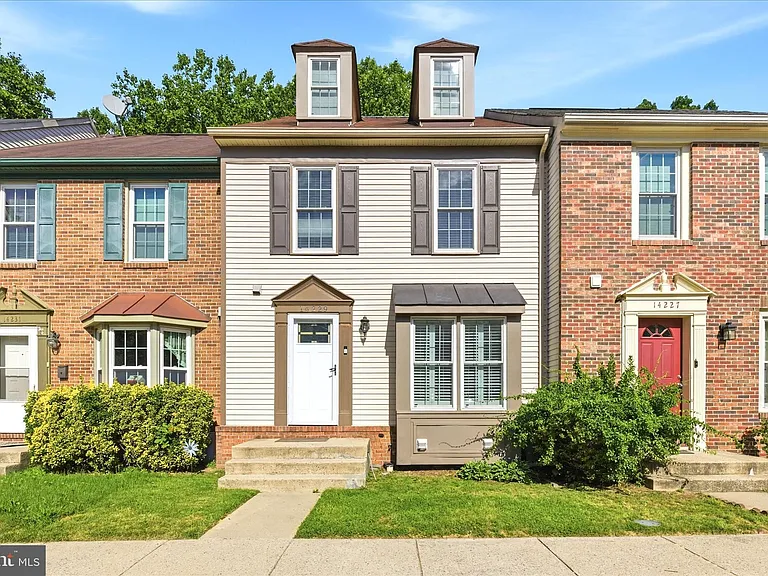 14229 Oakpointe Dr — Photo 1