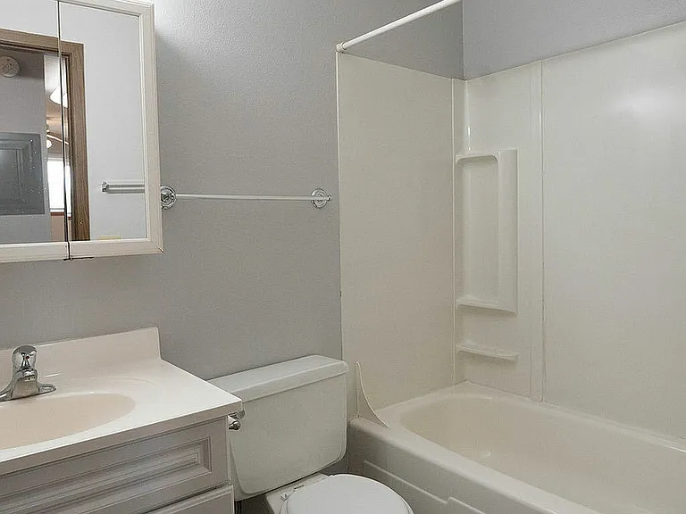 The Oaks Apartments