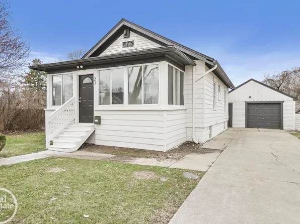 21 Fessenden St, Mount Clemens, MI 48043