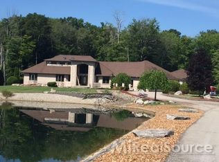 6762 Meldrum Rd, Fair Haven, MI 48023