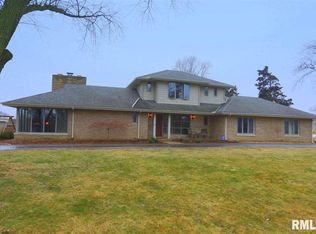 4623 N Grandview Dr, Peoria Heights, IL