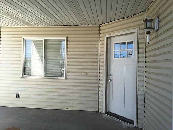 Large Patio and Decks!