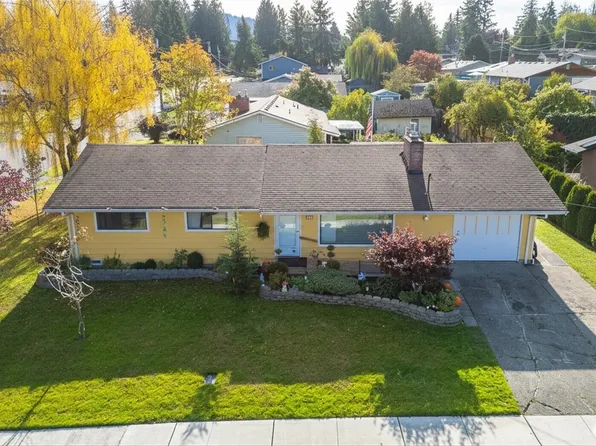 1920 Mountain View Drive, Mount Vernon, WA 98273